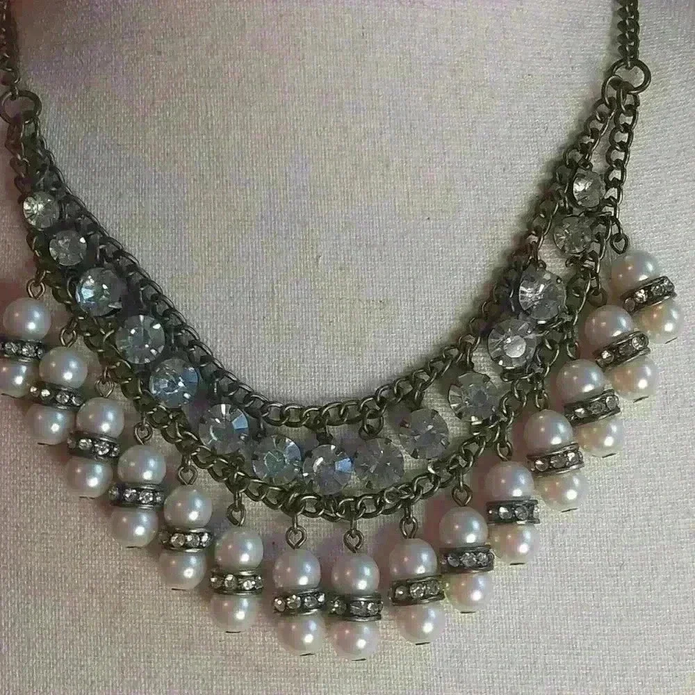 Unique pearl necklace